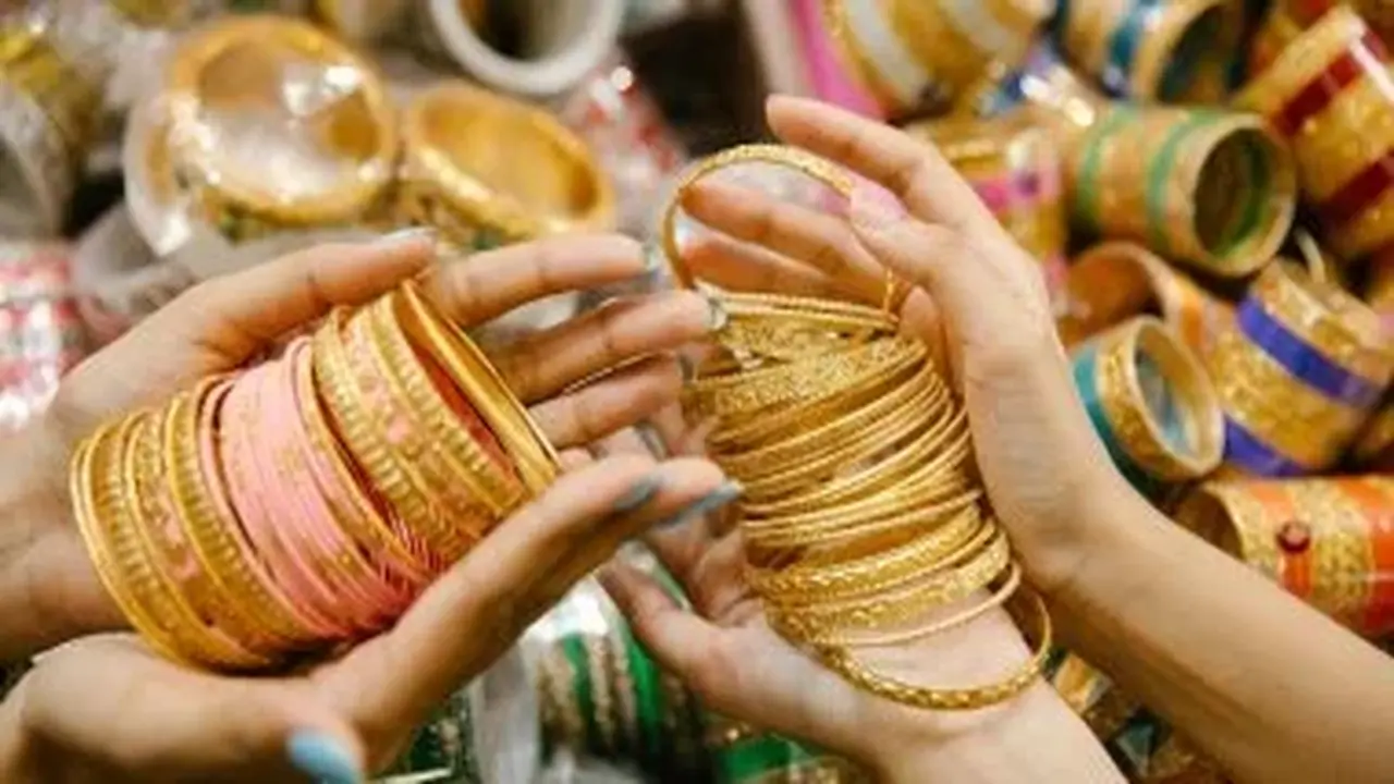 تقلبات سعر الذهب في الأسواق المحلية تزامناً مع تحرك الأونصة العالمية للنفيس